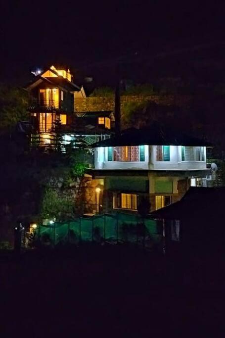 Kasauli Cascade A Cheerfull 4 Bedroom Challet Luaran gambar