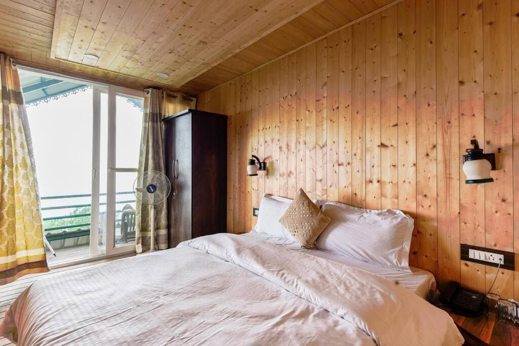 Kasauli Cascade A Cheerfull 4 Bedroom Challet Luaran gambar