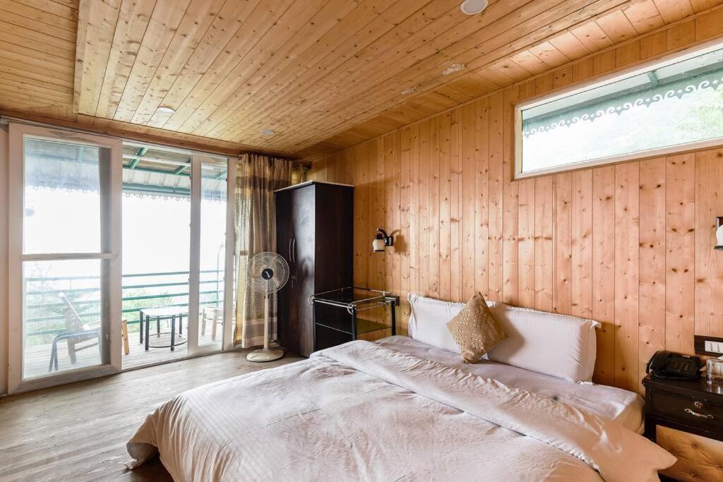 Kasauli Cascade A Cheerfull 4 Bedroom Challet Luaran gambar