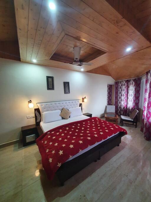 Kasauli Cascade A Cheerfull 4 Bedroom Challet Luaran gambar