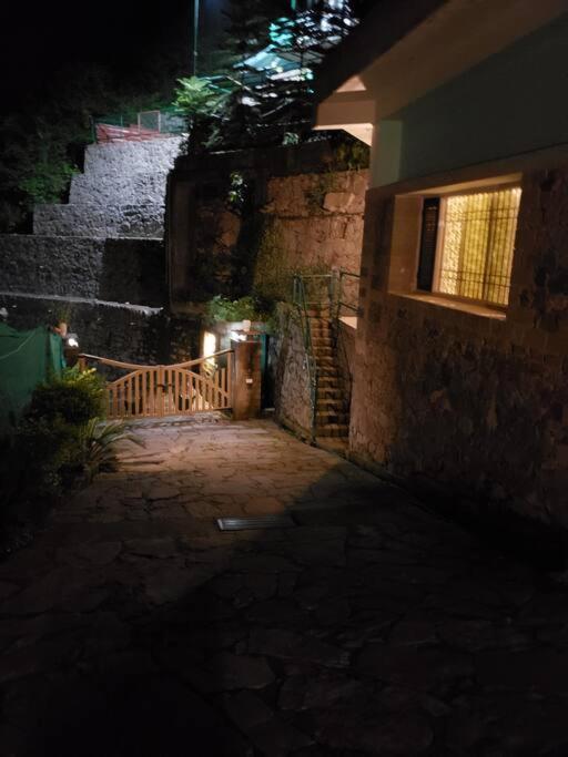 Kasauli Cascade A Cheerfull 4 Bedroom Challet Luaran gambar