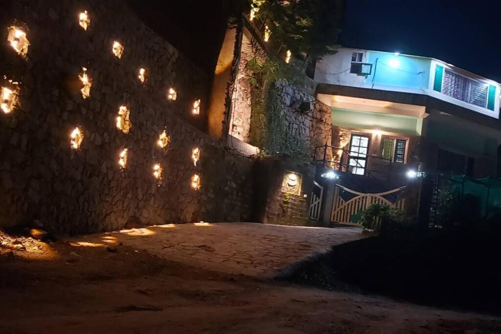 Kasauli Cascade A Cheerfull 4 Bedroom Challet Luaran gambar